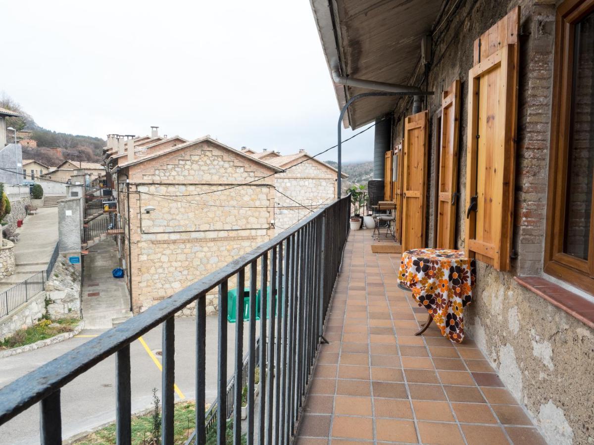 Acogedor Apartamento Entre Montanas Sant Corneli Buitenkant foto